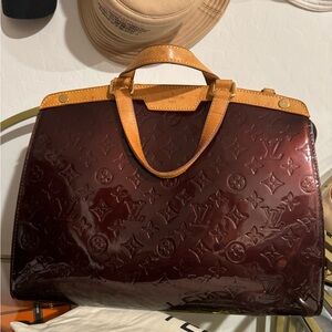 Louis Vuitton vernis Brea bag GM